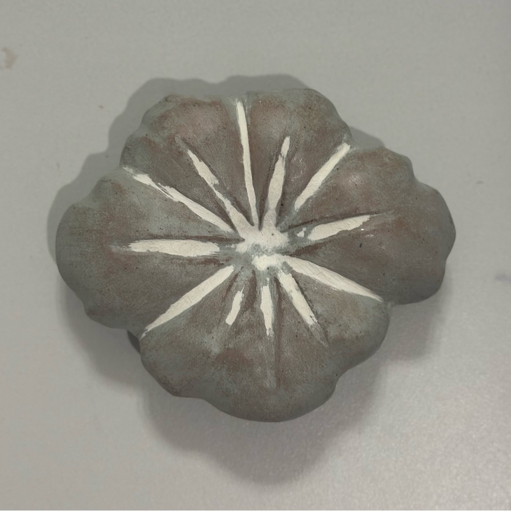 Vintage Isabel Bloom Signed Decorative Handcrafted Flower Sculpture 6”